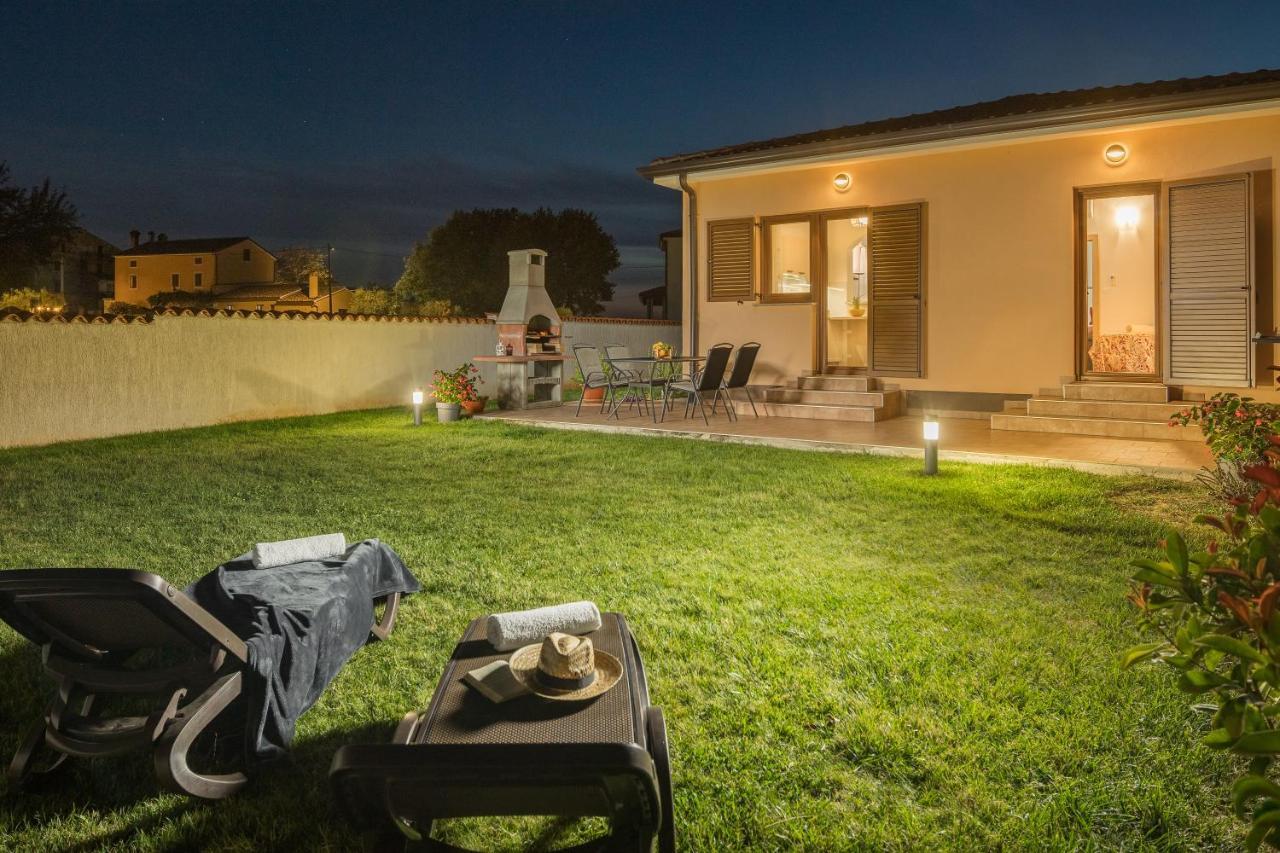 Villa Gracia Sveti Lovreč Pazenatički 外观 照片